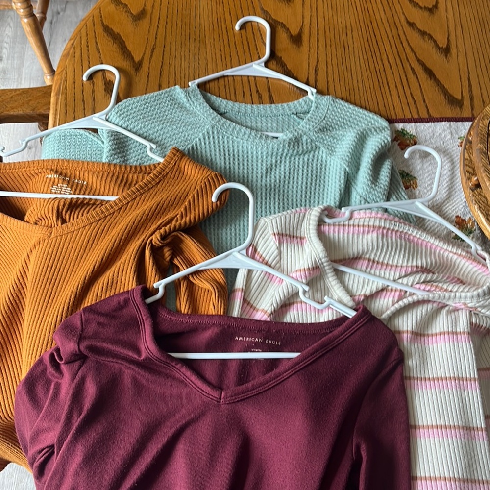 Gently used -like NEW American eagle sweaters